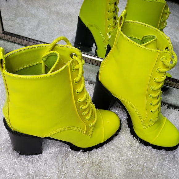 Quipid Neon Yellow Combat Heel - Picture 2 of 5